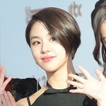 <b>채영</b>이만 안친했었는데.jpg