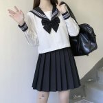 동네에서 <b>이런</b> <b>옷</b> 입고 다니는 사람 보면 무슨 생각 들어?