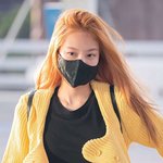 제니 <b>출국</b> 또 레전드 찍었네