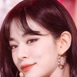 <b>독보적</b>인 매력의 00년생 걸그룹 멤버