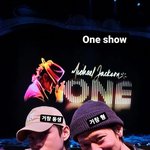 방탄 <b>뷔</b> 강동원 <b>투</b>샷 또 뜸