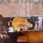 머리부터 <b>발끝</b>까지 해맑은 아이돌