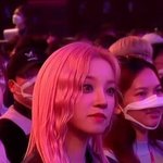 어제 <b>우기</b>도 이뻤네