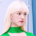 아이브 <b>리즈</b> 초록색 잘어울리네