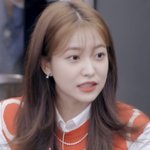[모두드루와] 예리 화장 연하게 하면 걍 <b>예전</b> 얼굴 나옴 ㅋㅋㅋ