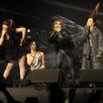 얘들아 CL 코첼라에 <b>2ne1</b> 완전체 무대 슨 거 아냐,,,