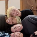 혹시 위너 <b>자석</b>이야?