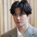 흑발<b>덕후</b>들 가슴 뛰게 하는 남자연예인