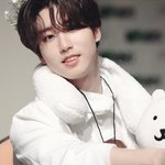 [스키즈] 팬싸 <b>착장</b> 예뻐서