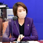 尹 취임식 전날 靑 나가는 文…고민정 "尹 잔인함 느껴져"