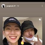 [방탄소년단] 같이 뭐 <b>작업</b>한거같은데???