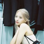 <b>지니</b> 매혹의 눈빛.jpg