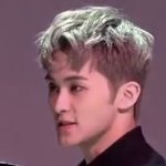 [NCT칠프] 마크 <b>턱</b><b>선</b>이 진짜 이국적이다