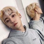 [더보이즈] ?????<b>빈이</b> 인스타셀카 나 왜 이제봄