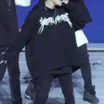 [댓글부탁해] 블락비 옷 정보 아는 <b>꿀벌</b>!! 아직.. 있나..?