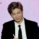 [방탄소년단] 남주니 이런 <b>미소</b>