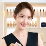 광고 쓸어담고 있는 소녀시대 멤버들