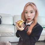 소녀시대가 현재 진행 중인 개인광고들