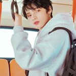 [TXT] 이 <b>사진</b>에 2년의 <b>차이</b>가 있다는게