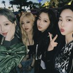 에스파 노래가 페스티벌에서 하기엔 안맞는듯