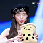 장원영 인형 따라하는 거 <b>졸</b><b>귀</b>다