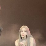 난 무조건 윈터 장발에 <b>탈색모</b>가 조음