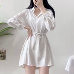 이 옷 어떤지 봐주라