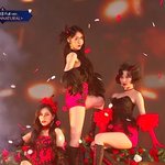[댓글부탁해] 신비는 왜 오른쪽 얼굴만 보여주는거야?