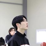 [모두드루와] 콧대 쩌는 펜타곤 <b>키노</b> 옆모습 짤 jpg.