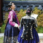 한복이  참 예쁜옷인듯  싶다