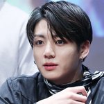 얼굴에 흉터있는 해리<b>포터</b>미 아이돌
