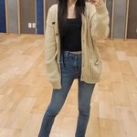 중2가 이렇게 입고 학교가는거 <b>에바</b>?