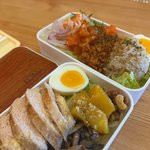 <b>해장</b>으로 먹는 샐러드 도시락