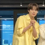 [NCT정우] 정우는 <b>남방</b>이나 셔츠 입었을 때