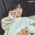 주연이 밖에 않보여서 <b>큰일</b>이여 우짜지