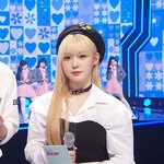 [모두드루와] 김채현 오늘 <b>더</b><b>쇼</b> 보니깐 살 안쪘는데?