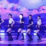 [모두드루와] 르세라핌은 블루 <b>프레임</b>으로 데뷔했어야 함