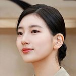 숨 쉬는 <b>마론</b> 인형 보는 듯한 여돌