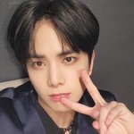 <b>우와</b> 김영훈 얼굴봐
