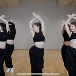 르세라핌 연습실 <b>복장</b> 이거 뭔지 아는 사람