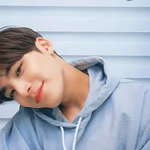 세븐틴 민규 <b>소탈</b>한 가방의 진실.jpg