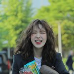 웬디 이번에는 <b>멜빵</b>바지 입고 존귀