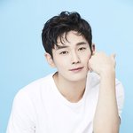 40세 나이가 믿기지 않는 <b>남배우</b>