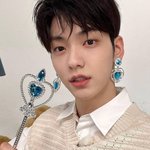 투바투 <b>수빈</b> 귀걸이 어디서 사는지 아는분.