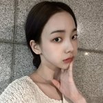 카리나는 계속 예뻐<b>지네</b>