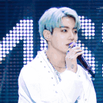 정국이 <b>민트머리</b>