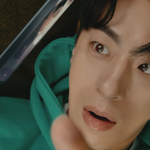 구교환 <b>리디</b> 광고 찍었네ㅋㅋ 상수리나무 아래