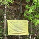 저희동네 <b>산속</b>에 걸려있는 현수막인데 무슨뜻인지 궁금해서요 혹시