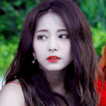 <b>쯔위</b> 다시봐도 레전드 비주얼이다