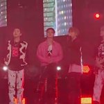 [NCT드림] 전광판보는건가? 귀엽다....